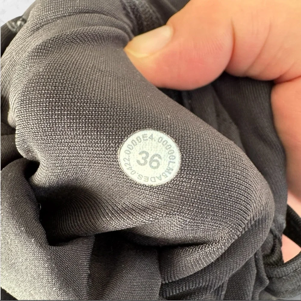 Lululemon ABC Classic Fit Warpstreme Performance Pants Black Size W36 Inseam 30‎
